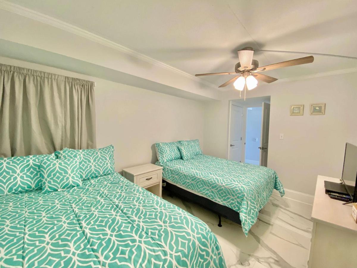 Island Winds East 202 By Albvr - Beautifully Renovated Beachfront Condo & Steps Away From Hangout & More! กัลฟ์ชอร์ส ภายนอก รูปภาพ