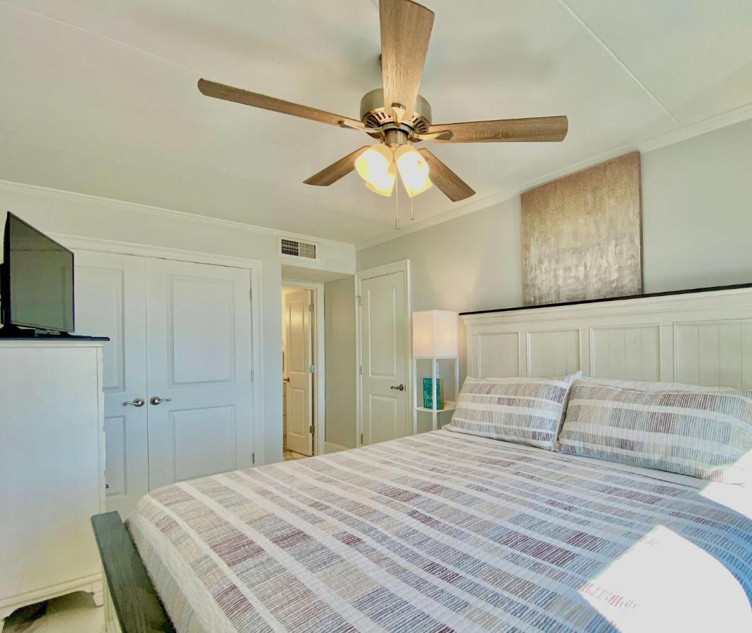 Island Winds East 202 By Albvr - Beautifully Renovated Beachfront Condo & Steps Away From Hangout & More! กัลฟ์ชอร์ส ภายนอก รูปภาพ